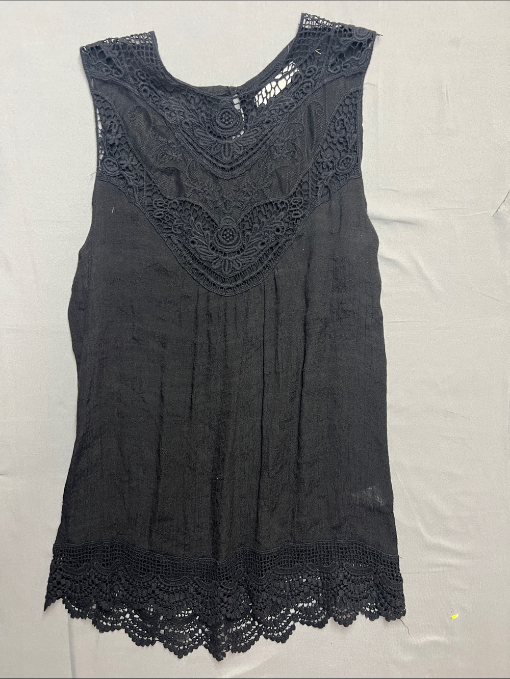 entro Black Sleeveless Crochet Yoke Tank
